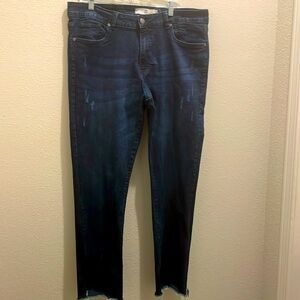 Refinery Republic men’s 38X32 Tall Jeans, 98% cotton, 2% spandex frayed hem.